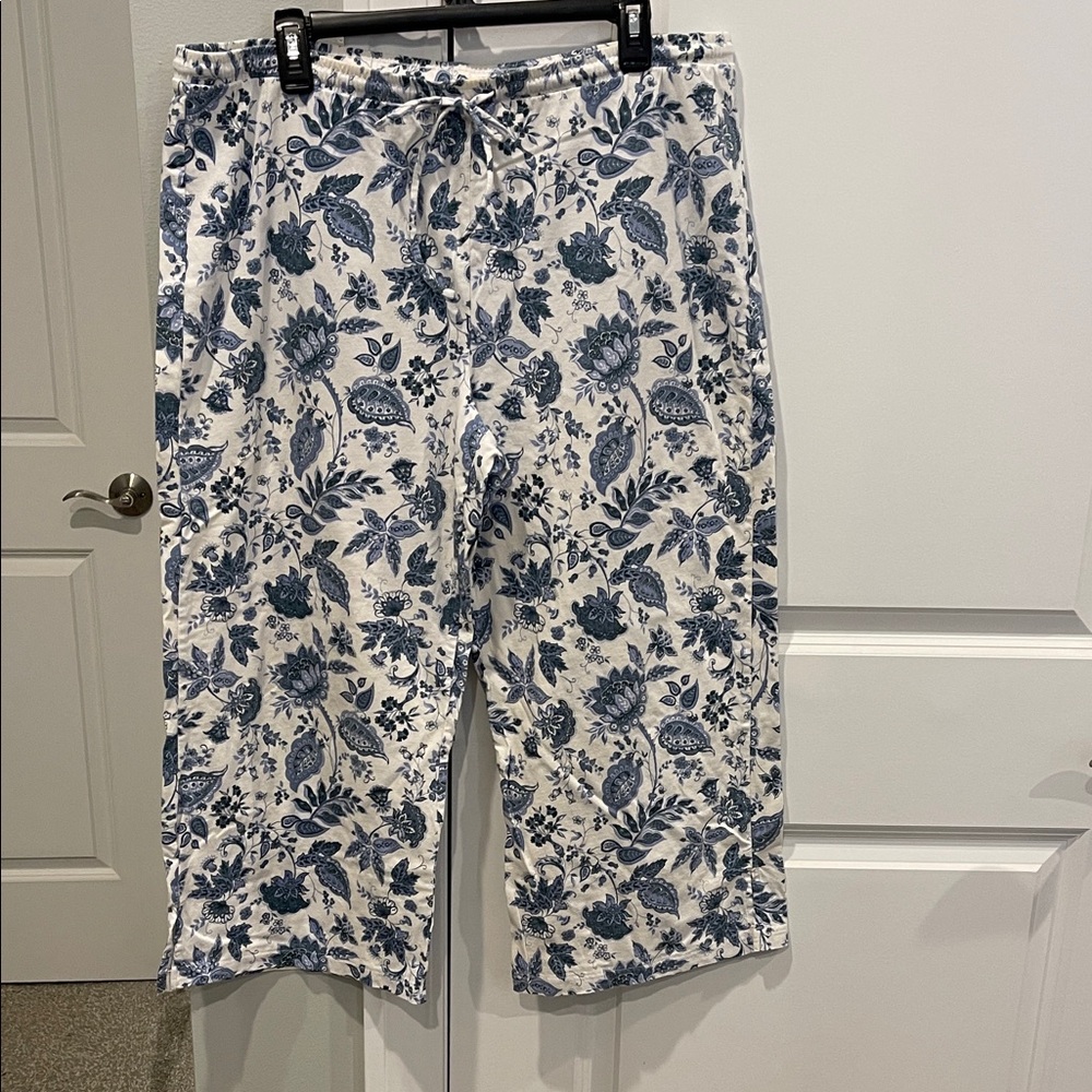 Haven Well Within Floral Blue and White Pajama Pants, size xl